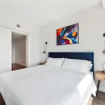 Designer 1Bdr With Luxury Pool&Gym, Free Parking